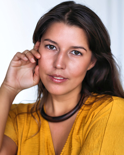  Laura Emilia Escudero